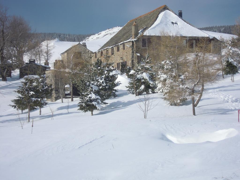 Le Francillon Bed & Breakfast เลส์ เอสตาเบลอส์ ภายนอก รูปภาพ